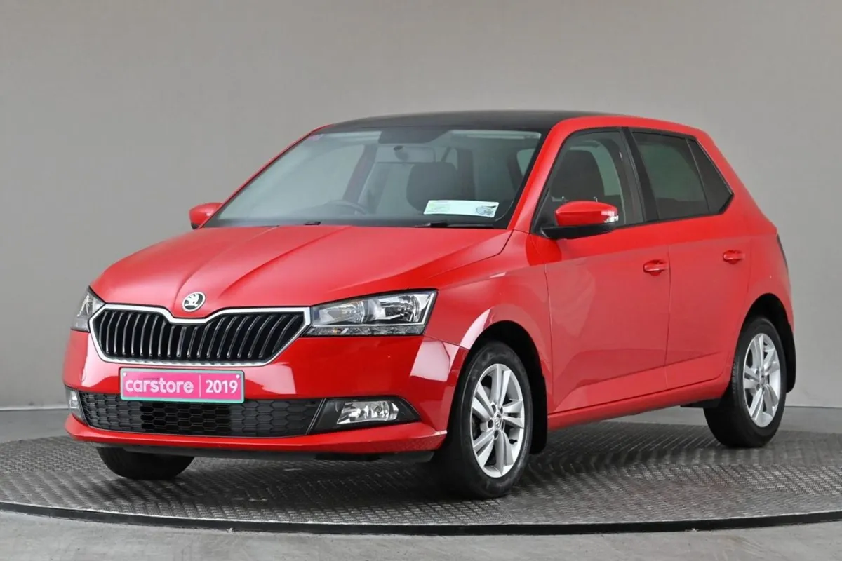Skoda Fabia Ambition 1.0mpi 75bhp 5spd  glass Roo - Image 3