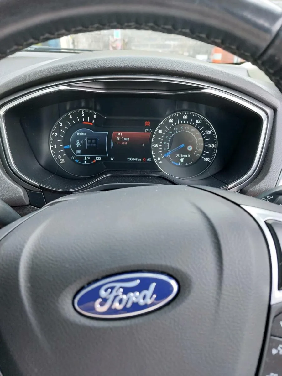 Ford mondeo 2.0 tdci titanium eco - Image 2