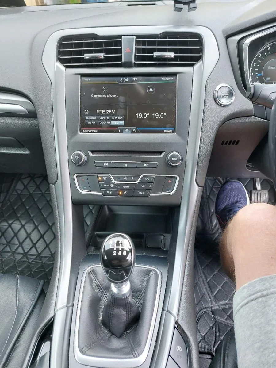 Ford mondeo 2.0 tdci titanium eco - Image 3