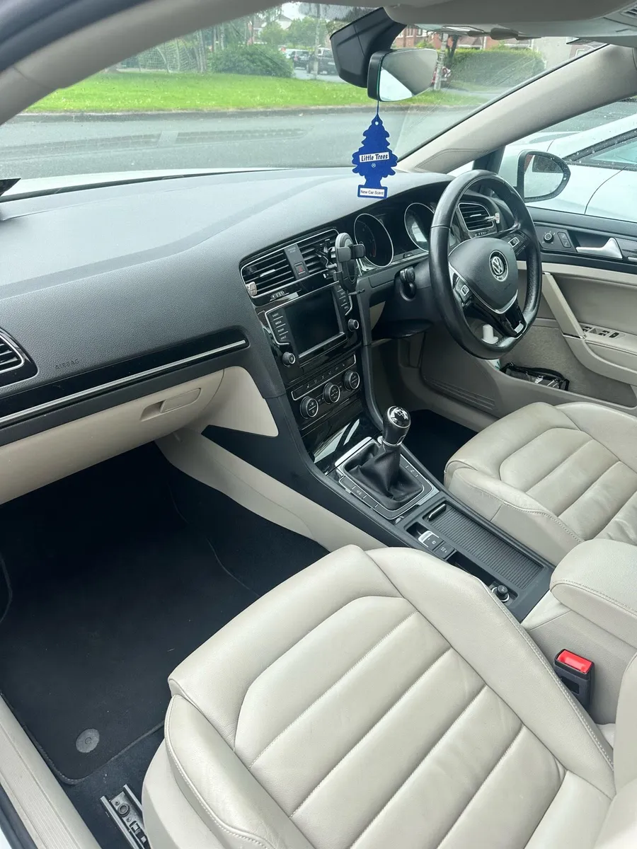 Volkswagen Golf - Image 3