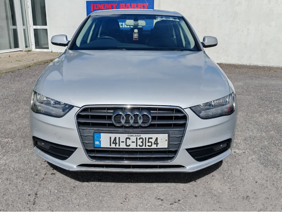 Audi A4 2014 - Image 2