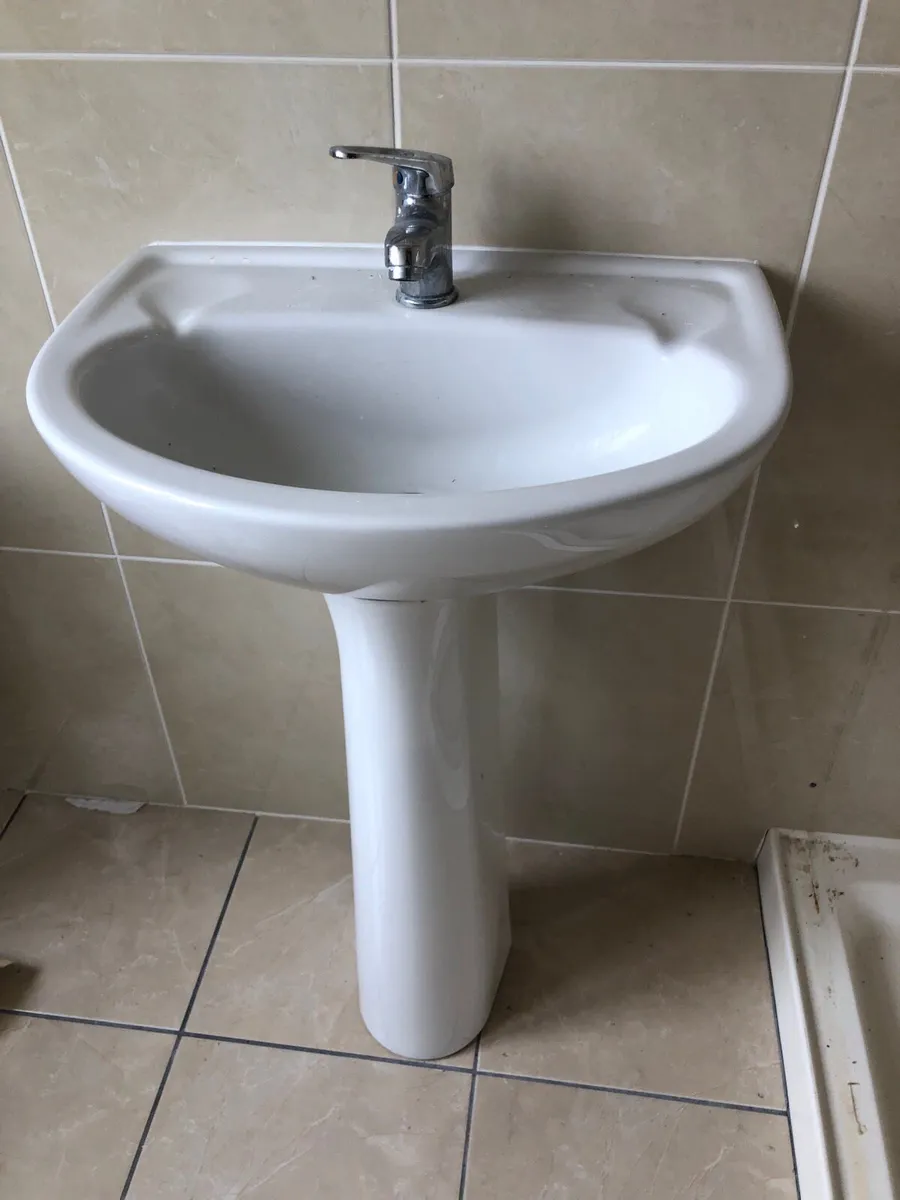 Toilet / sink / shower door - Image 2