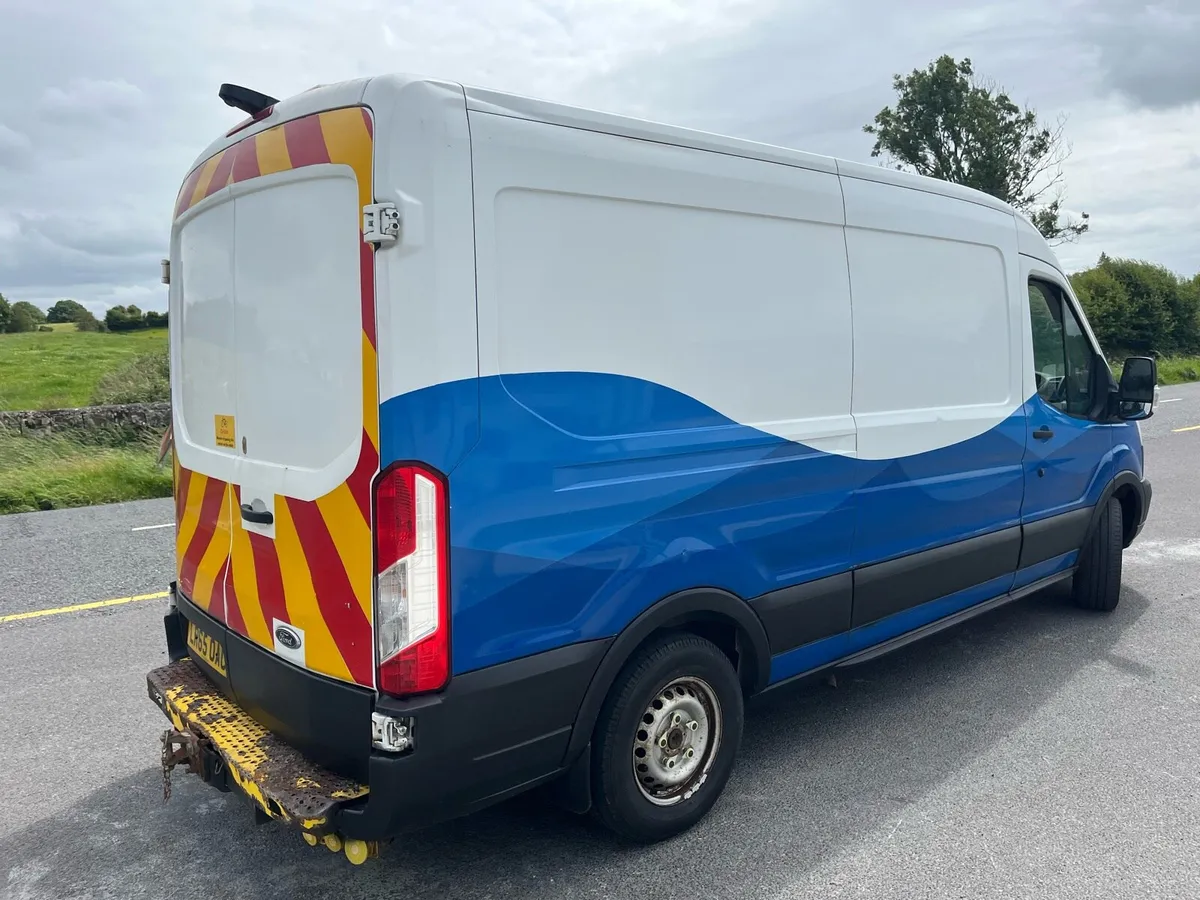 FORD TRANSIT COMPRESSOR AND GENERATOR SERVICE VAN - Image 3