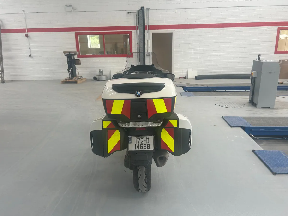 UNRESERVED  2017 BMW R1200RT MOTORBIKE FOR AUCTION - Image 3