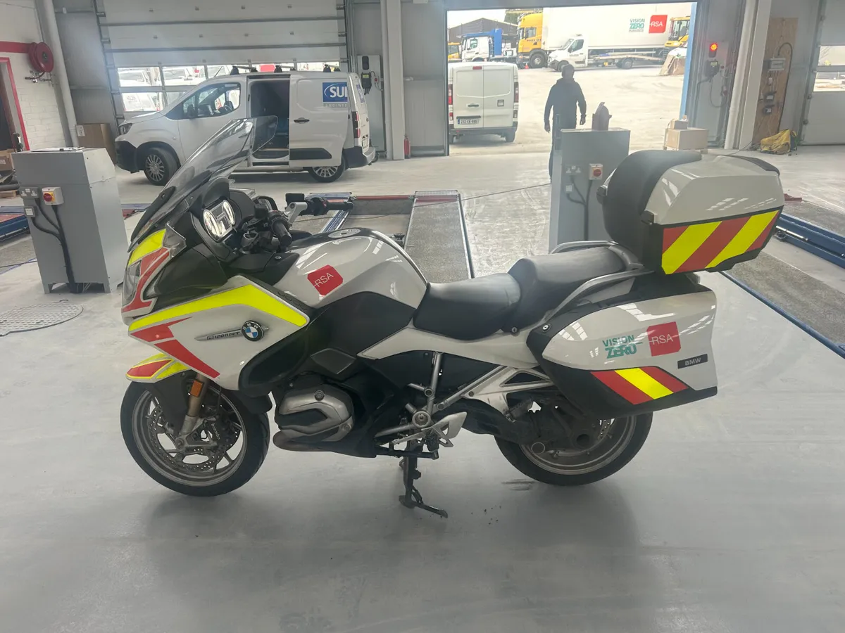 UNRESERVED  2017 BMW R1200RT MOTORBIKE FOR AUCTION - Image 1