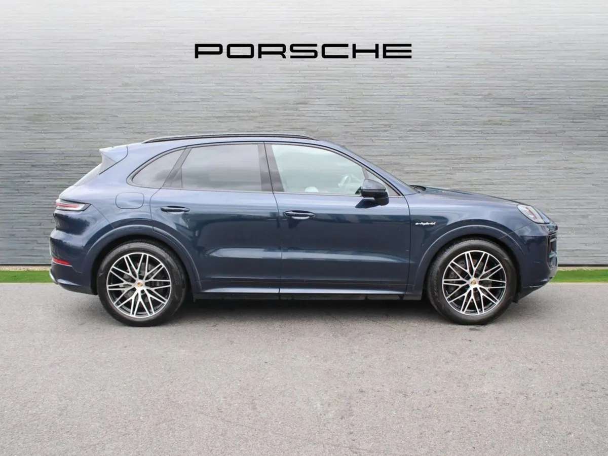 Porsche Cayenne E-hybrid - Image 4
