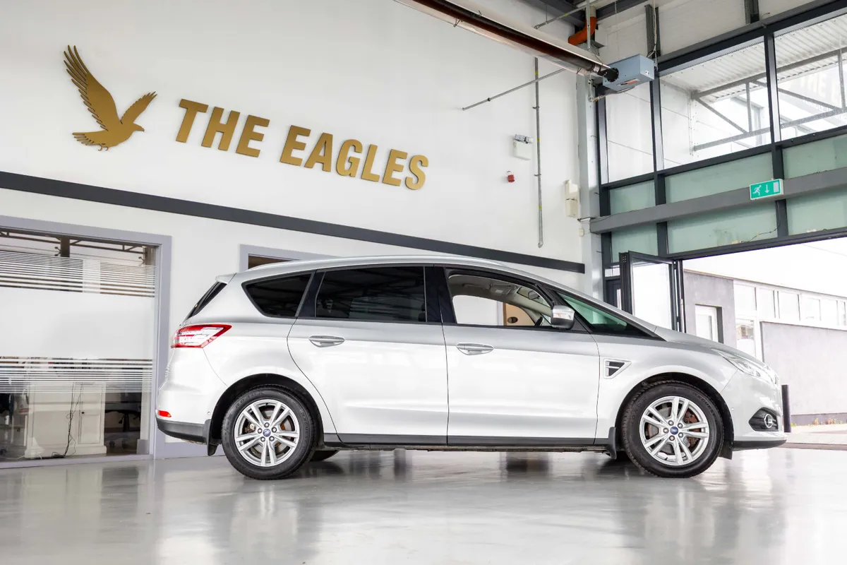 Ford S-Max 2.0 TDCI 120PS MANUAL 4DR ZETEC - Image 3