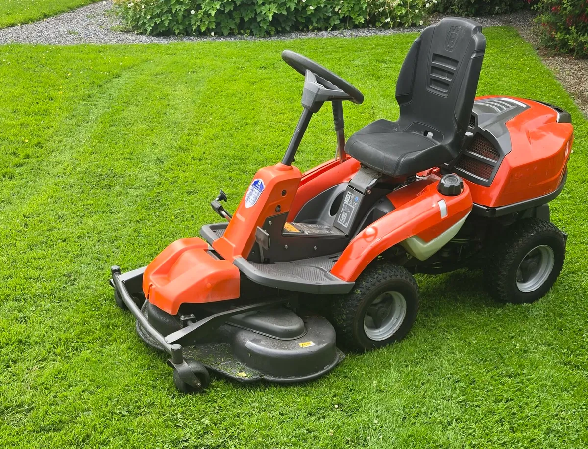 Husqvarna 4x4 R320AWD - Image 1