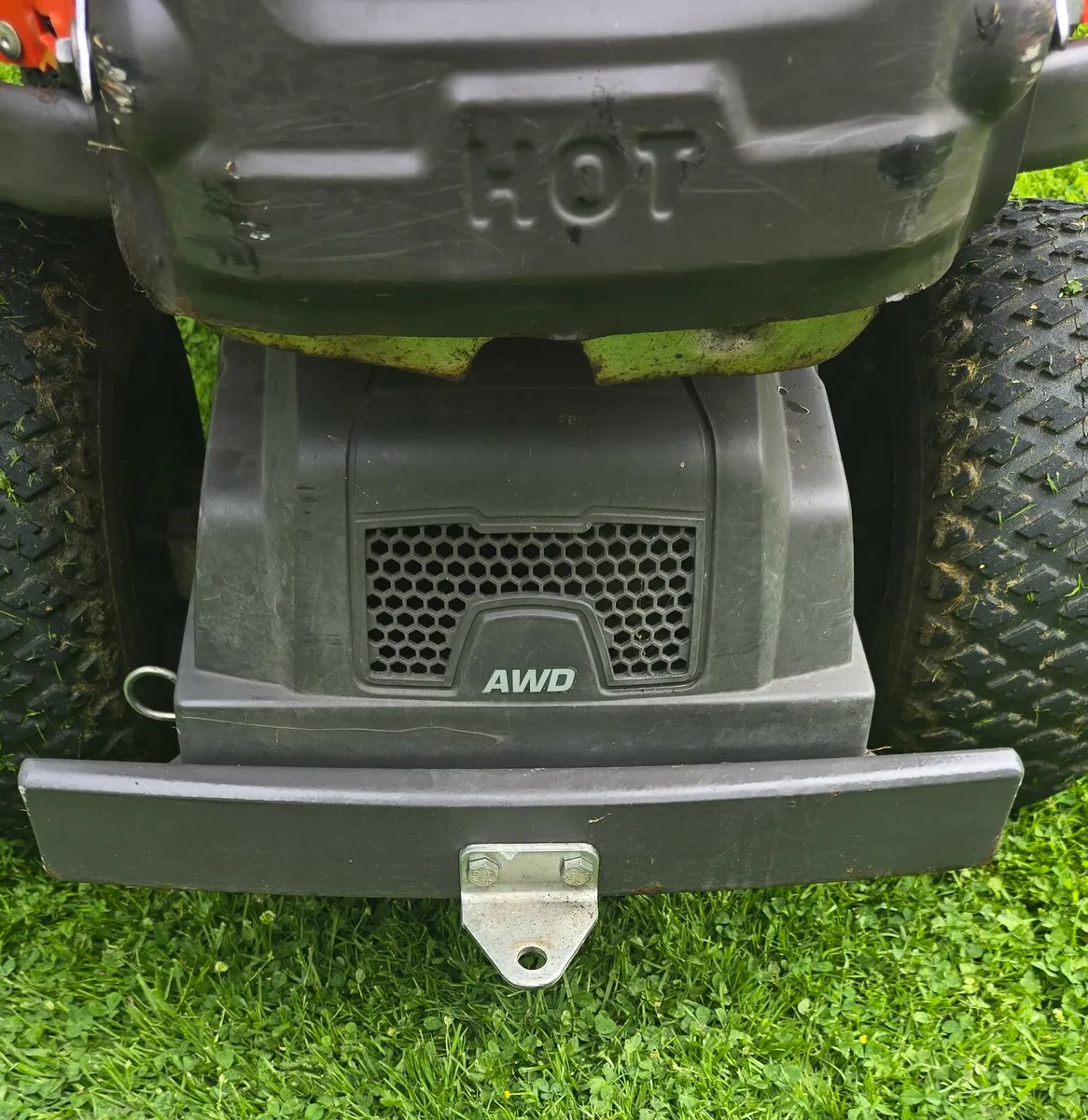 Husqvarna 4x4 R320AWD - Image 3