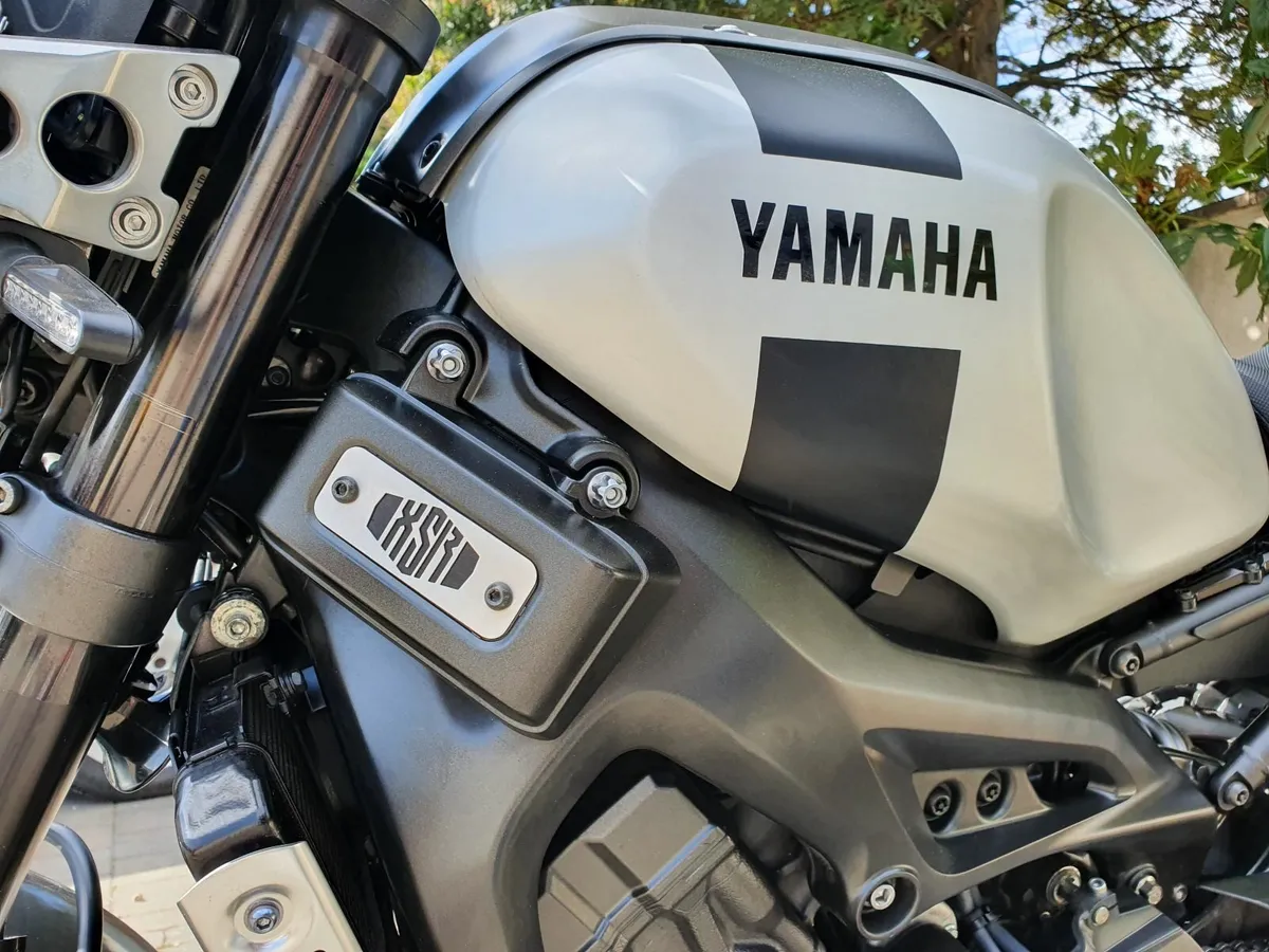 YAMAHA XSR 900 - Image 4