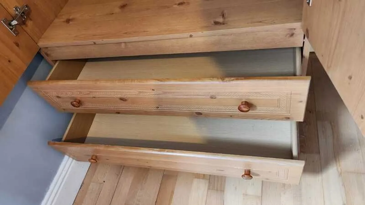 Pine 2-Door Wardrobe with 2 drawers - Image 2