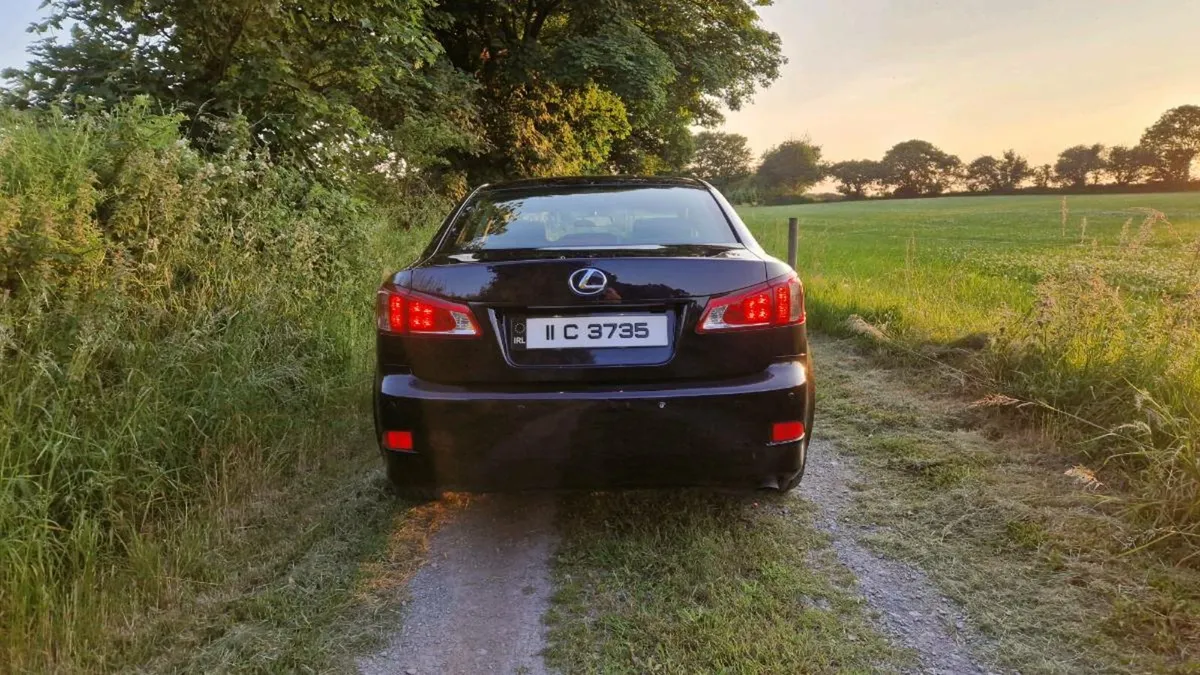 Lexus is200d - Image 4