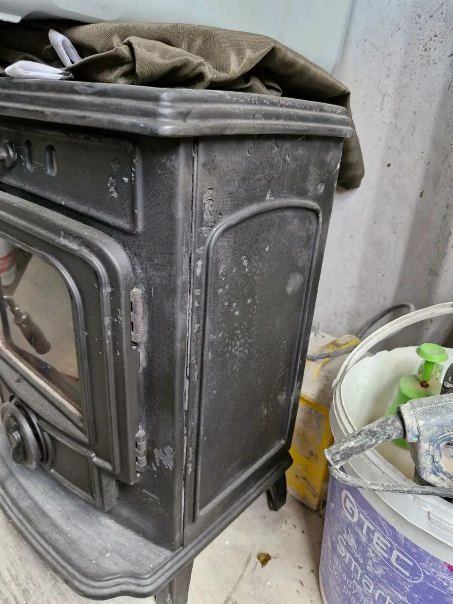 Stove - Image 1