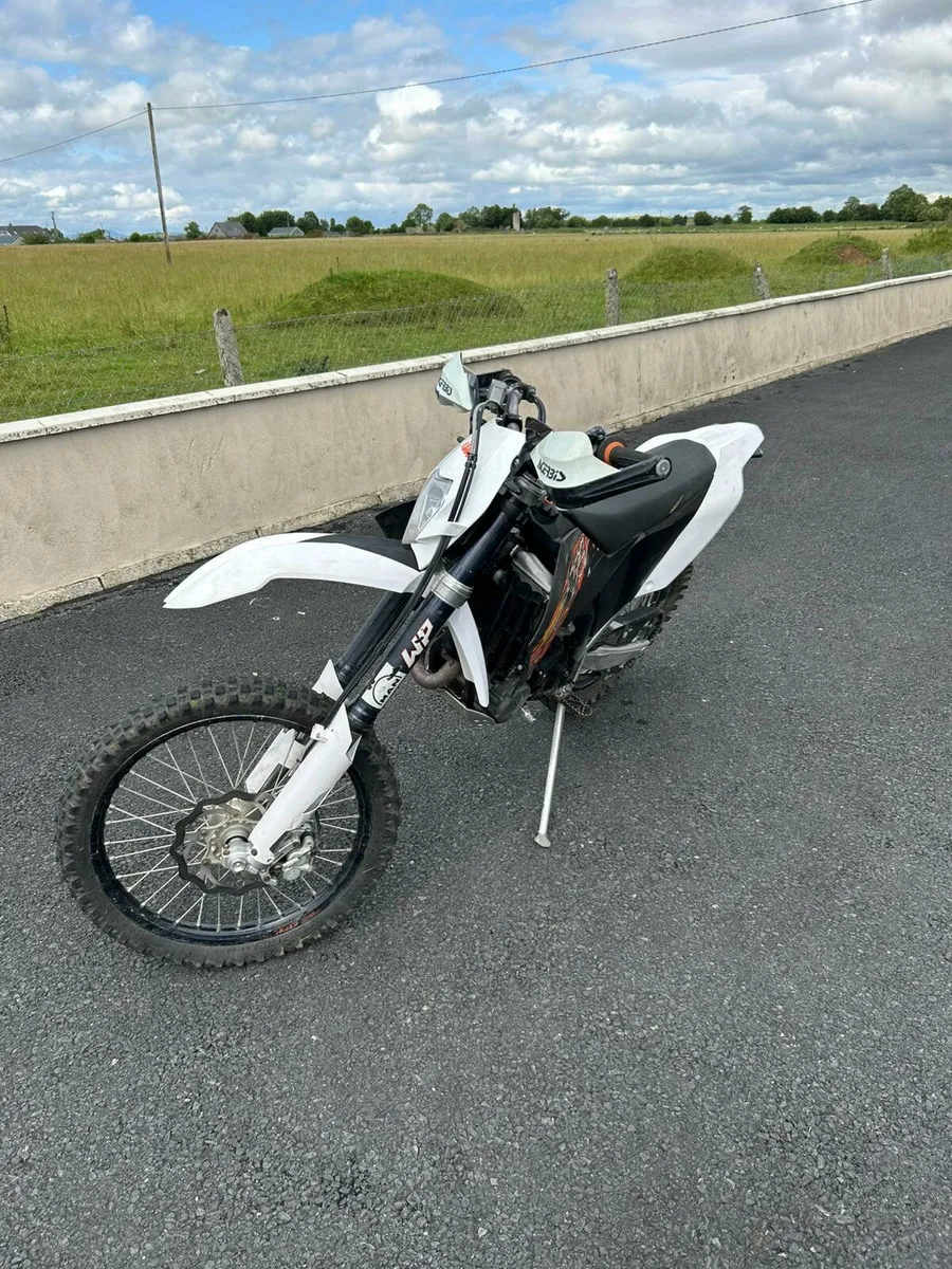 Motorcycle - Image 2