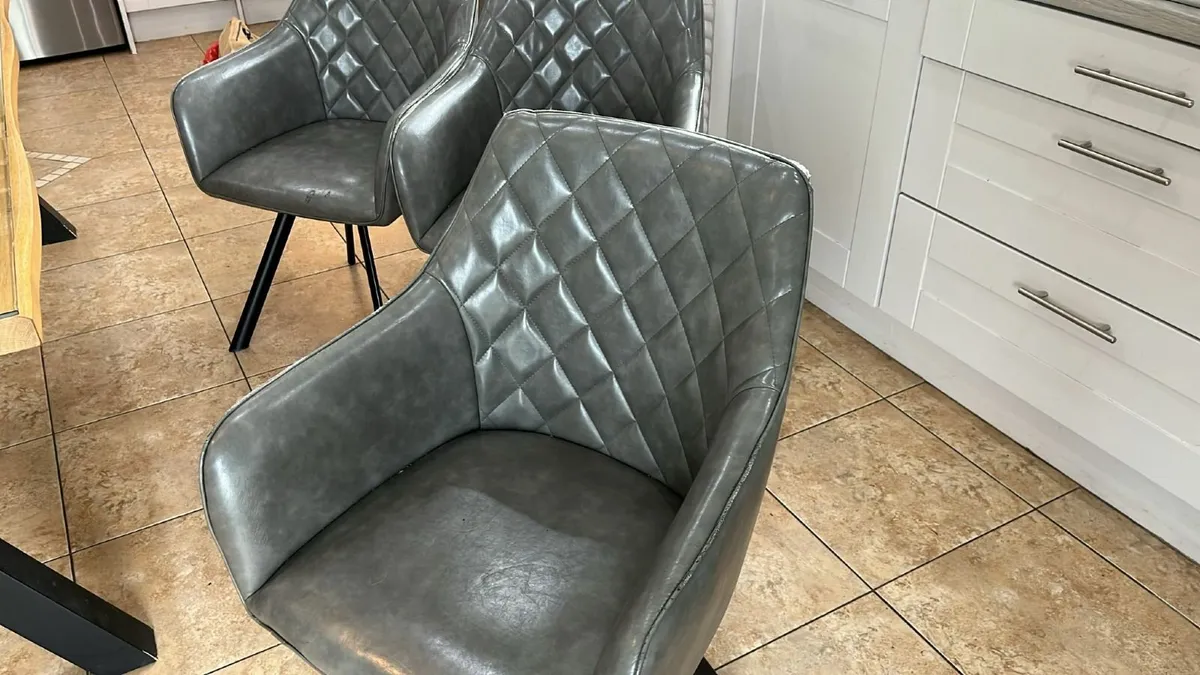 Kitchen chairs - Image 3