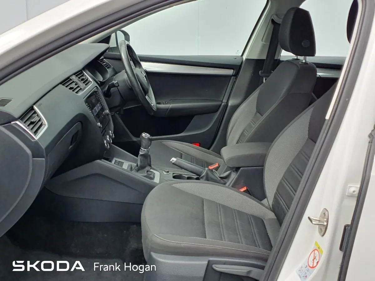 Skoda Octavia Ambition 1.0tsi 115HP Call / Text E - Image 4