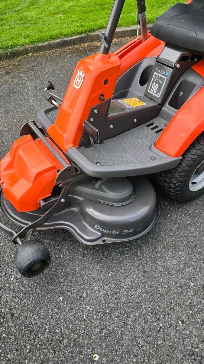Husqvarna R214TC - Image 4