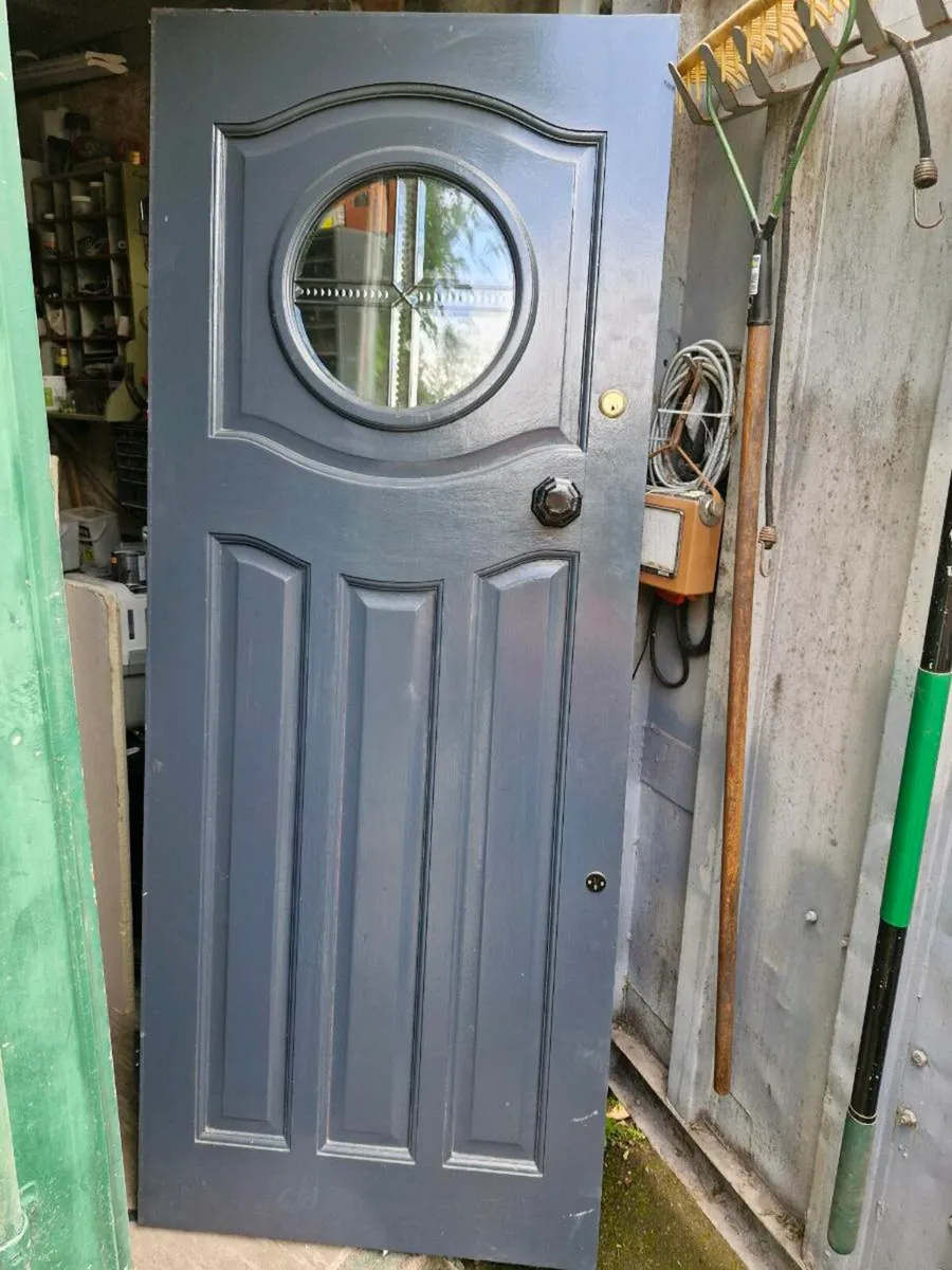 Front door - Image 1