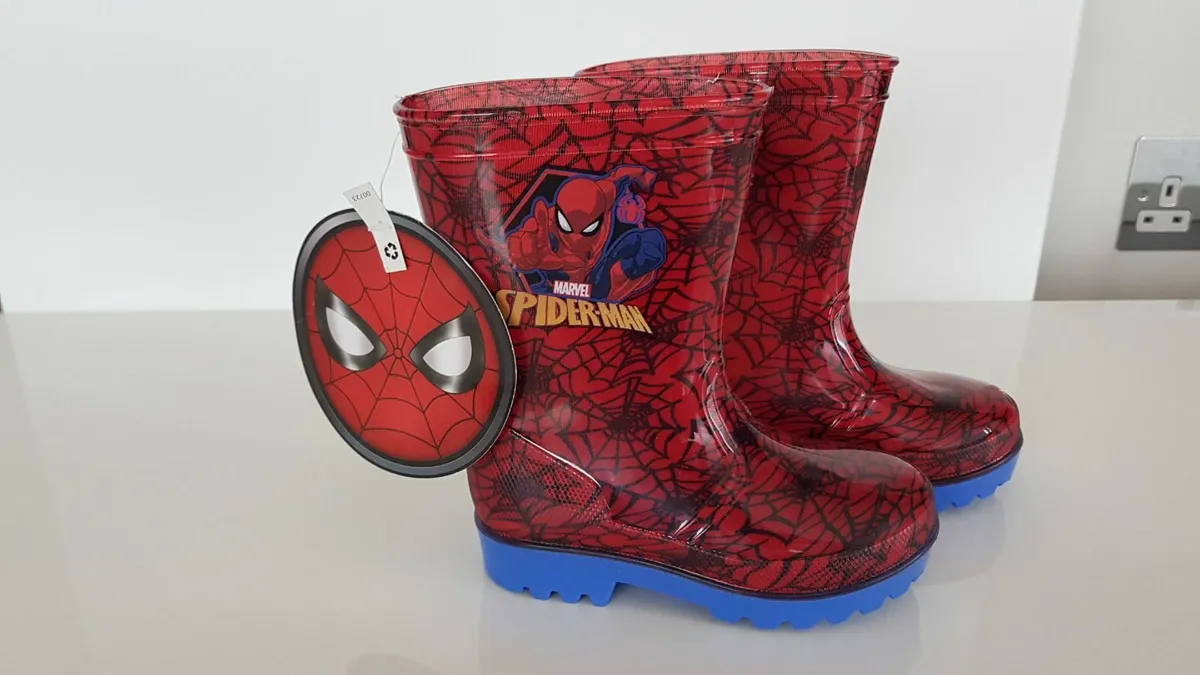 Kids Wellies-size 22-23 - Image 1