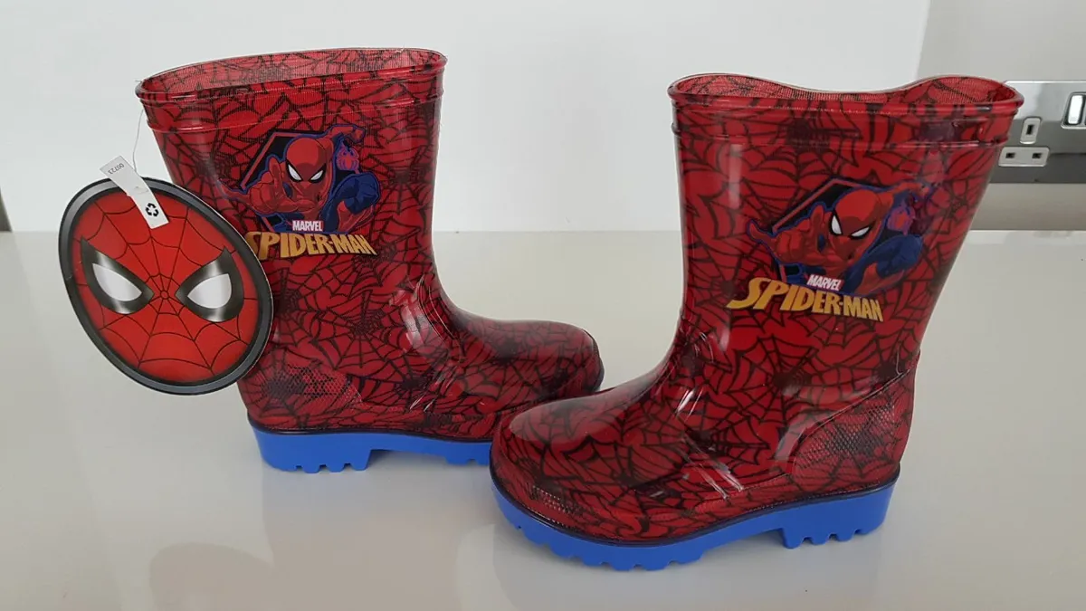 Kids Wellies-size 22-23 - Image 3