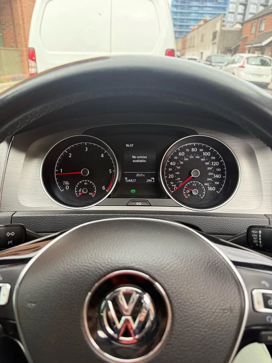 Car - Image 1