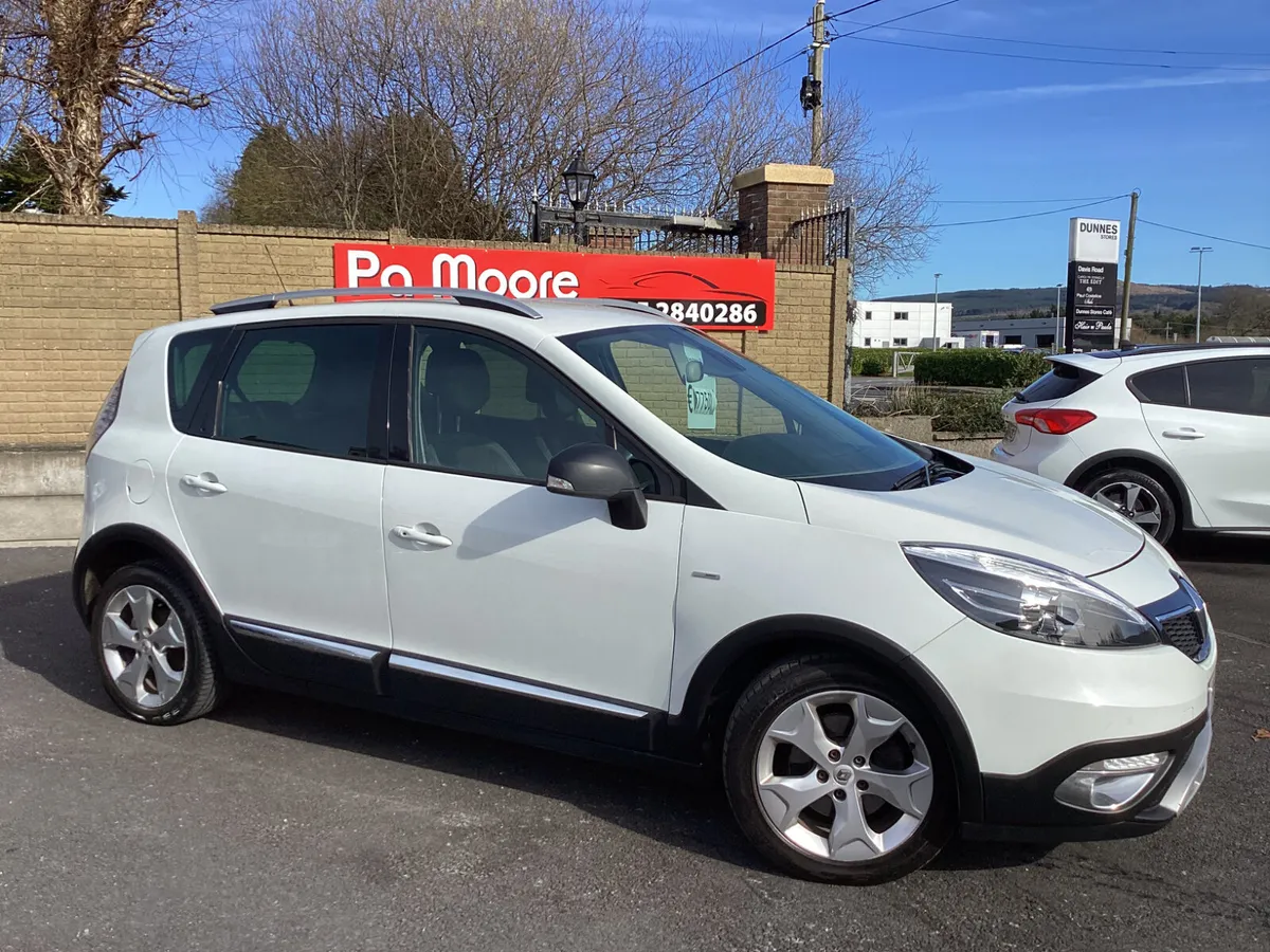 Renault Scenic ** SAT NAV - Image 3