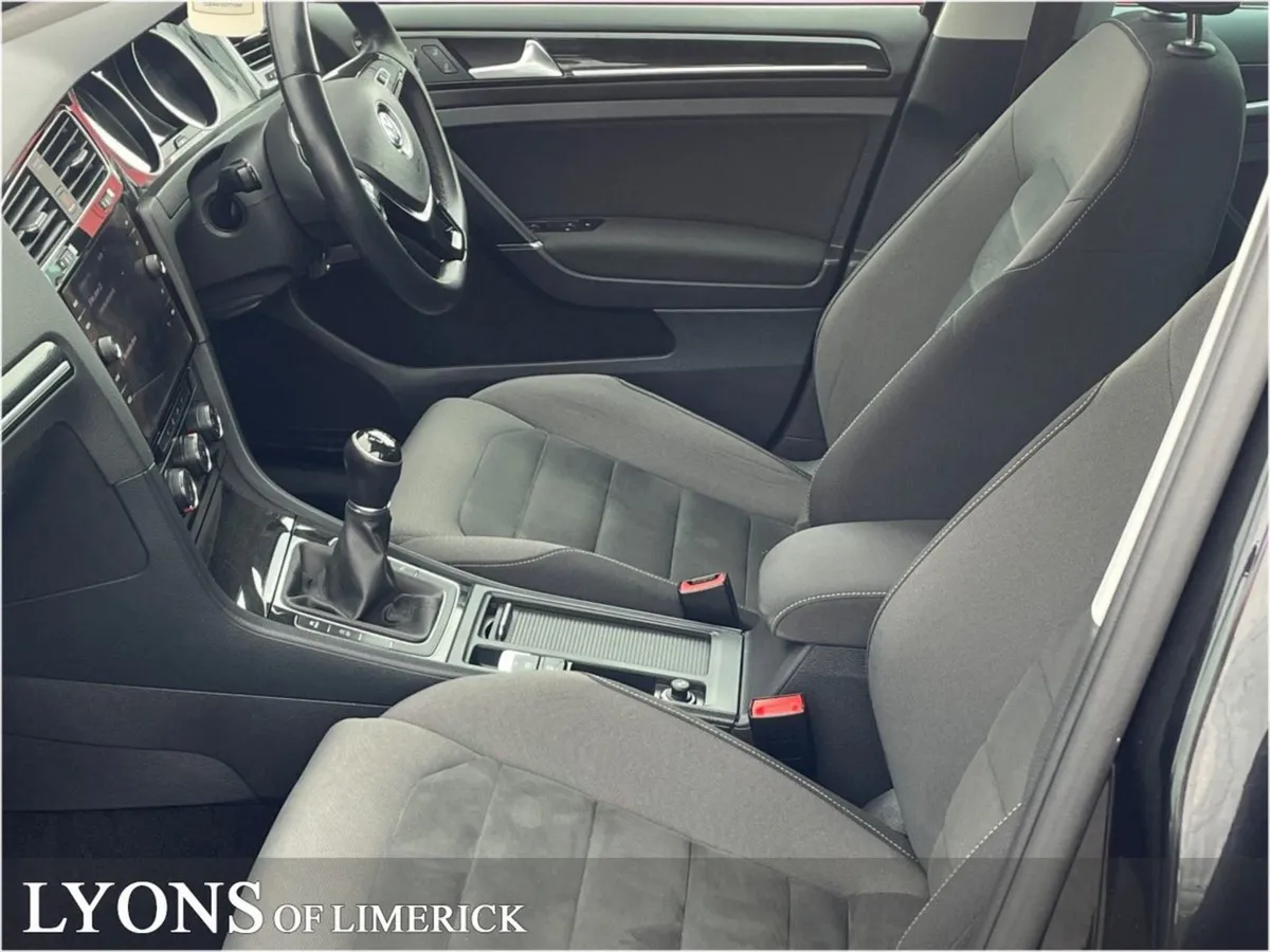 Volkswagen Golf 2.0 TDI 5DR 150HP Highline - Image 3