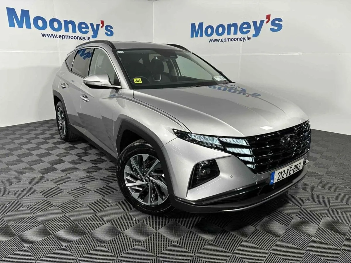 Hyundai Tucson Executive Plus 1.6l Diesel SUV - Image 1