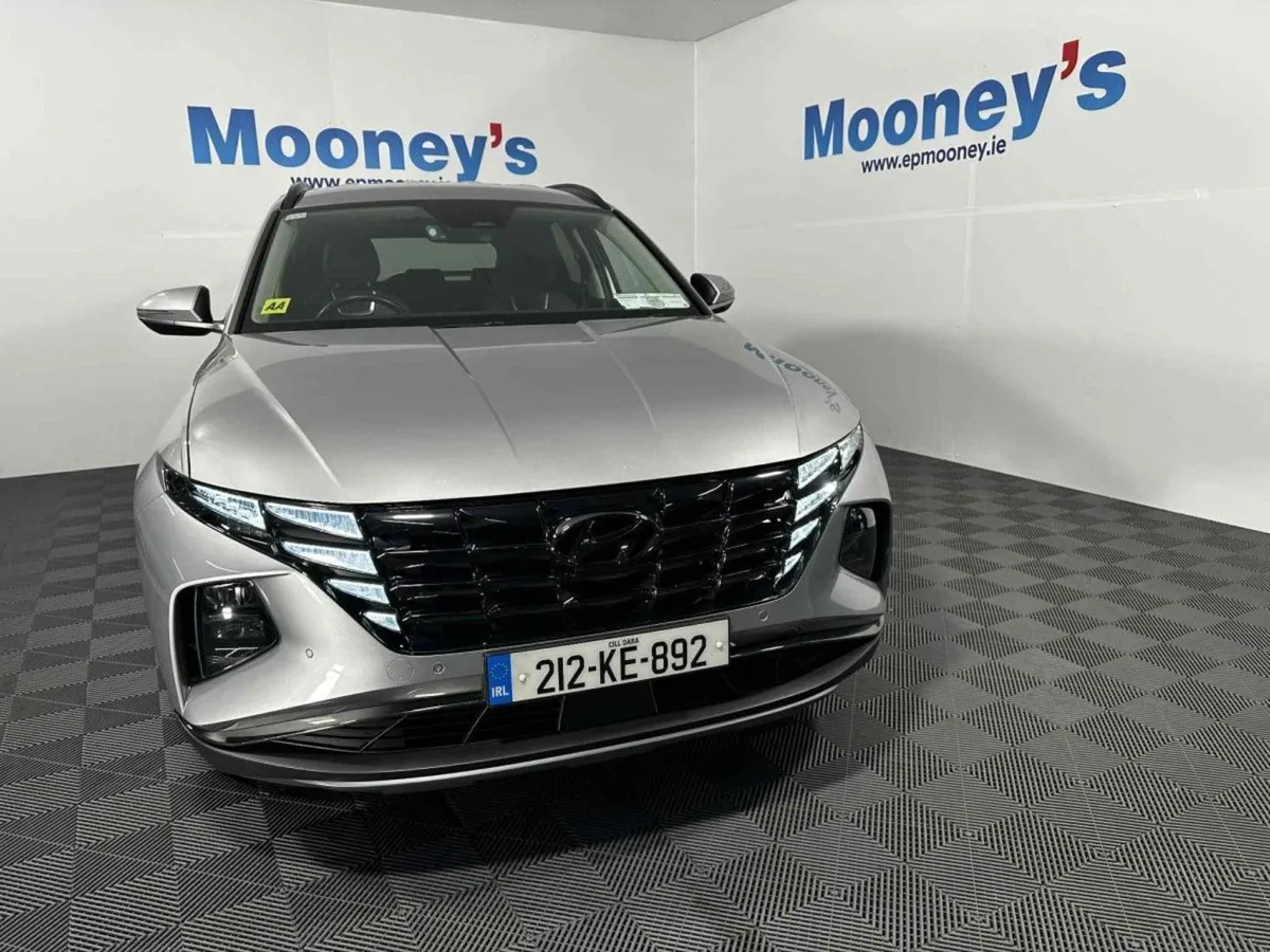 Hyundai Tucson Executive Plus 1.6l Diesel SUV - Image 2
