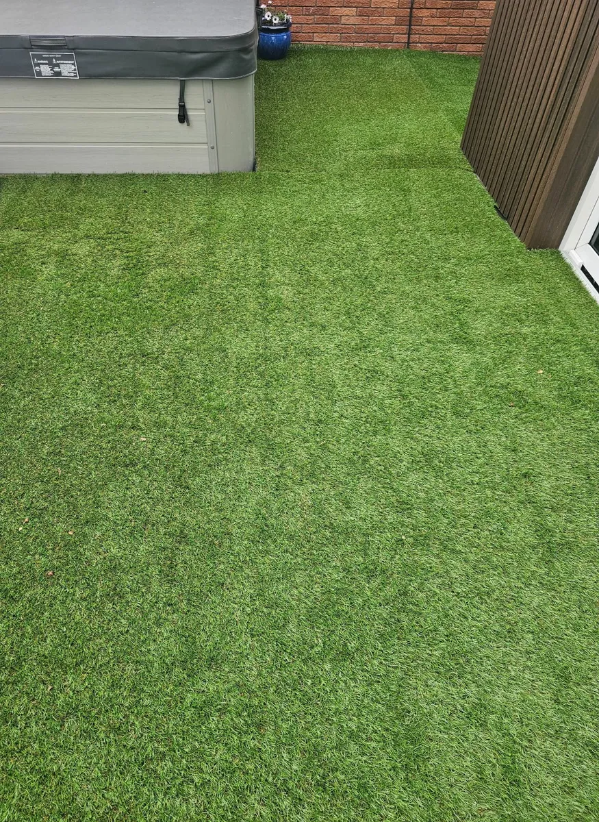 Artificial grass.....premium quality. - Image 1