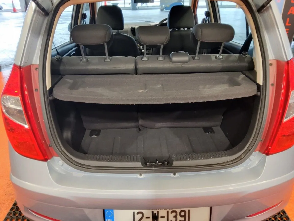 Hyundai i10 1.2 Deluxe Auto - Image 4