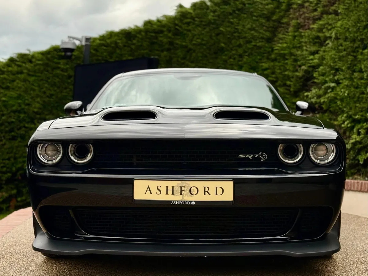 DODGE CHALLENGER HELLCAT 6.2 MANUAL 717BHP - Image 2