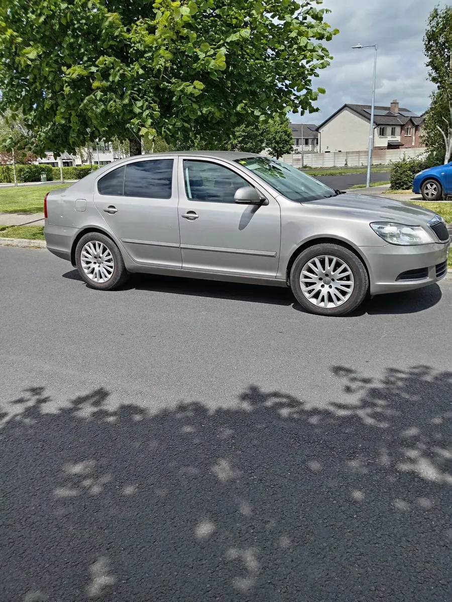 Skoda Octavia 2010 - Image 3