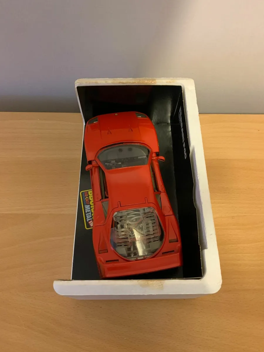 Burago Ferrari F40 (1987) - Image 2