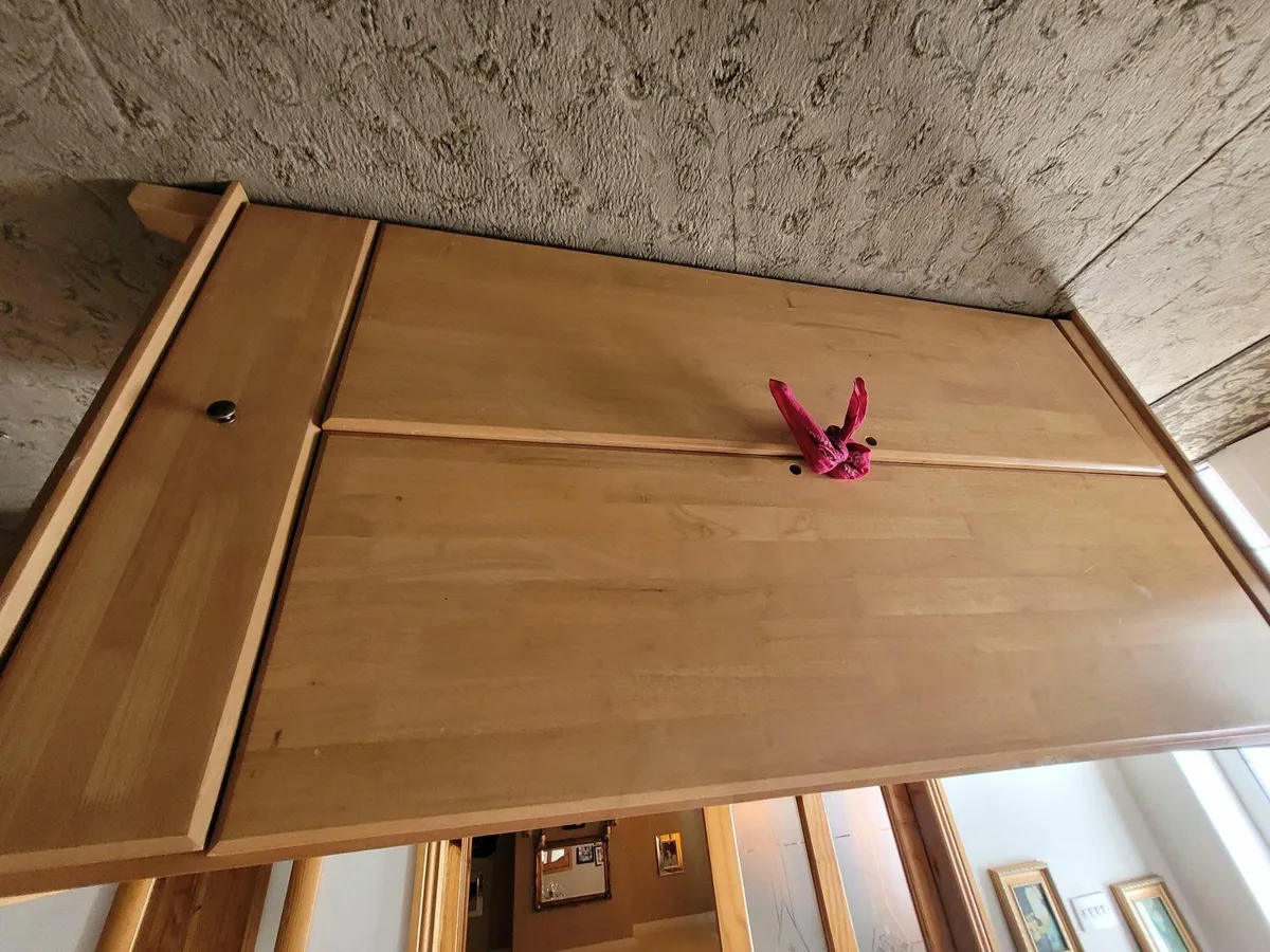 Wardrobe H 6ft 4" , W 3ft 1", D 1ft 10" - Image 1