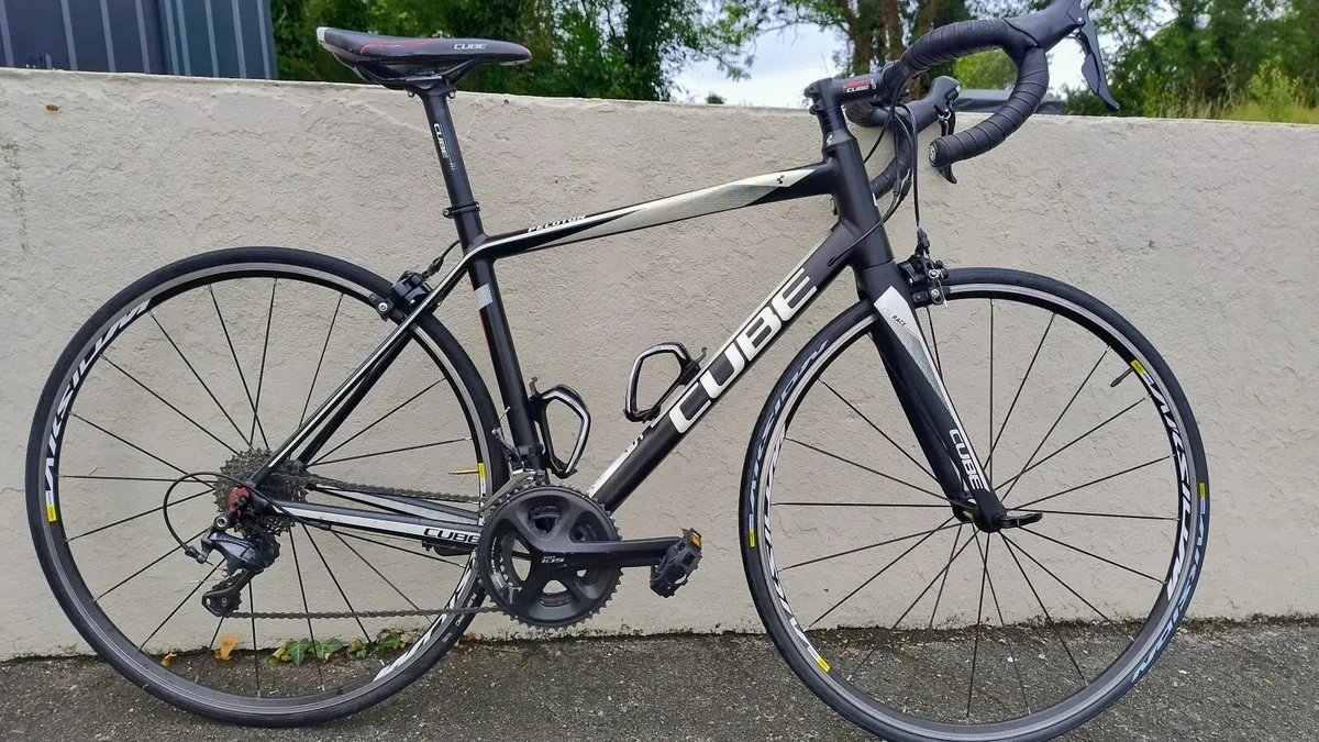 CUBE Road Bike - Image 1