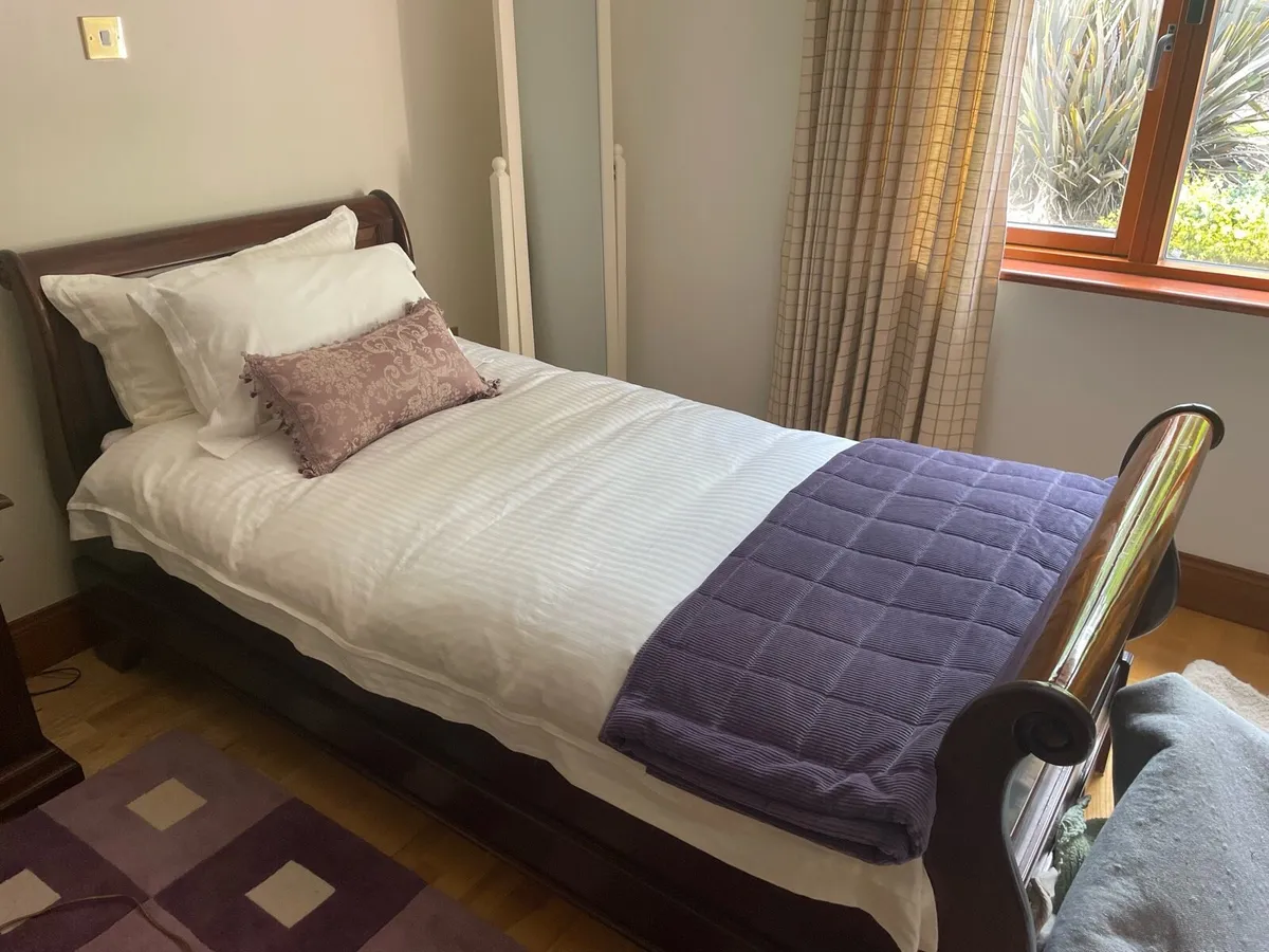 2 Sleigh Single Beds + Matching Locker - Image 2