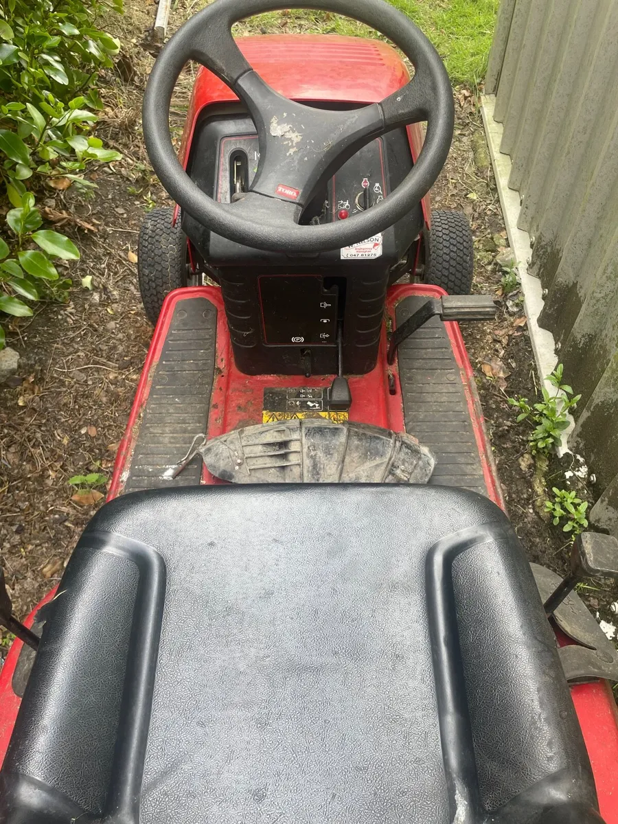 Toro lawnmower - Image 4