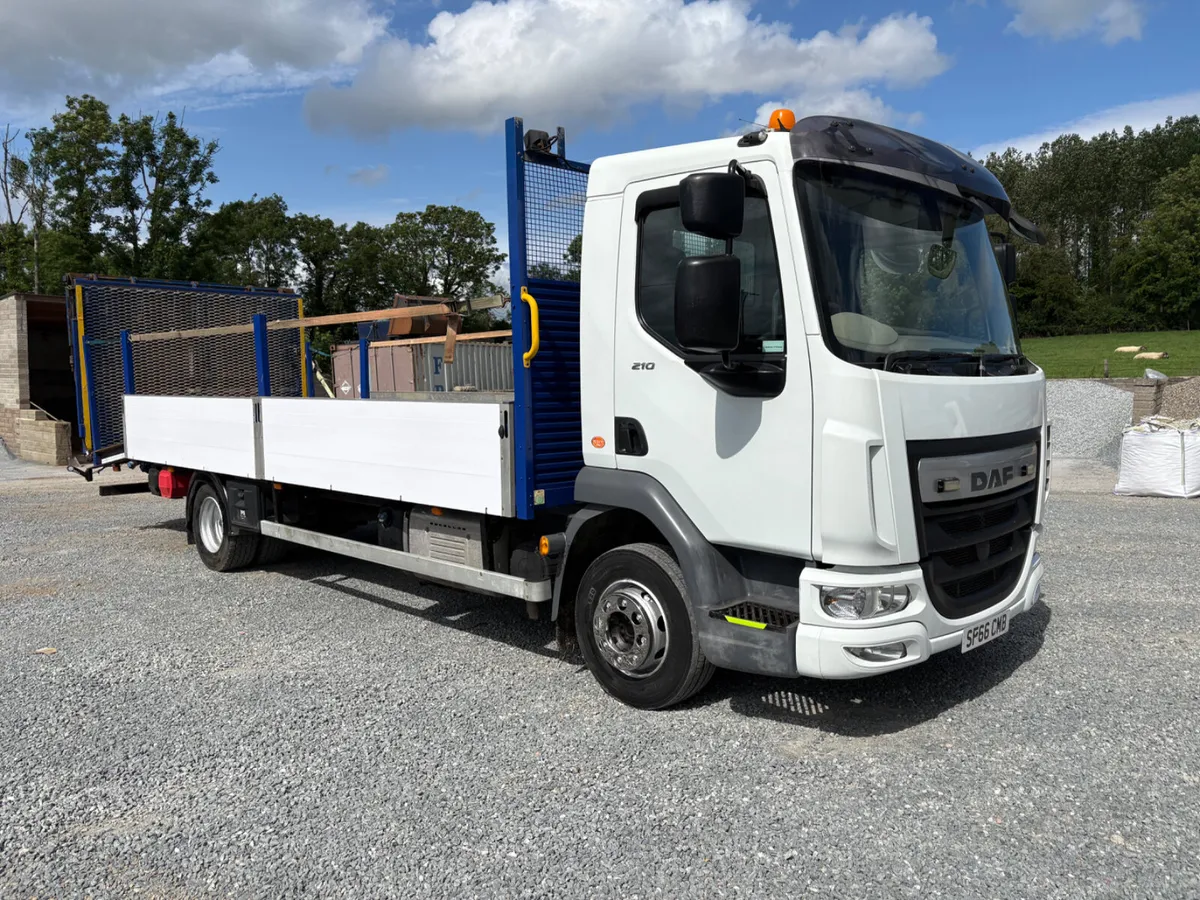 DAF LF 45 12 Ton Beavertail Plant Lorry - Image 1