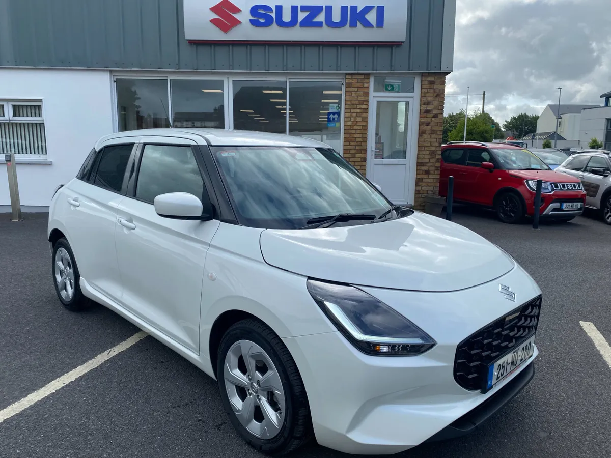 Suzuki Swift 1.2 Mild Hybrid Motion - Image 1
