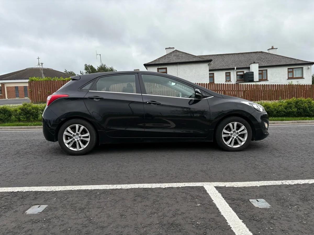 2012 Hyundai i30 1.6 CRDi - Image 2