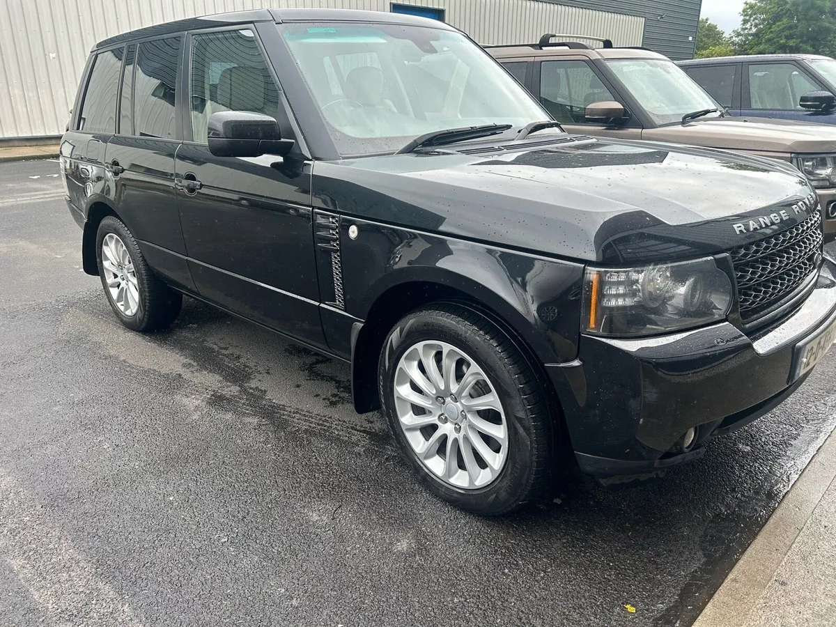 Range Rover Vouge 4.4 TDV8 N1 5Seater - Image 1