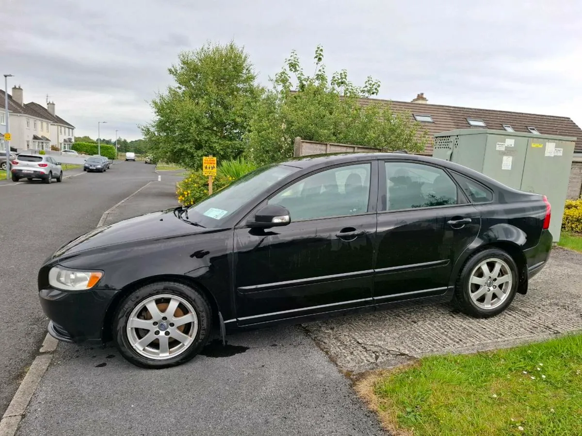 Volvo S40 - Image 2