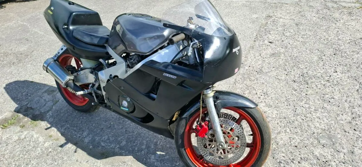 94 Honda CBR 400 RR Gullarm project - Image 3