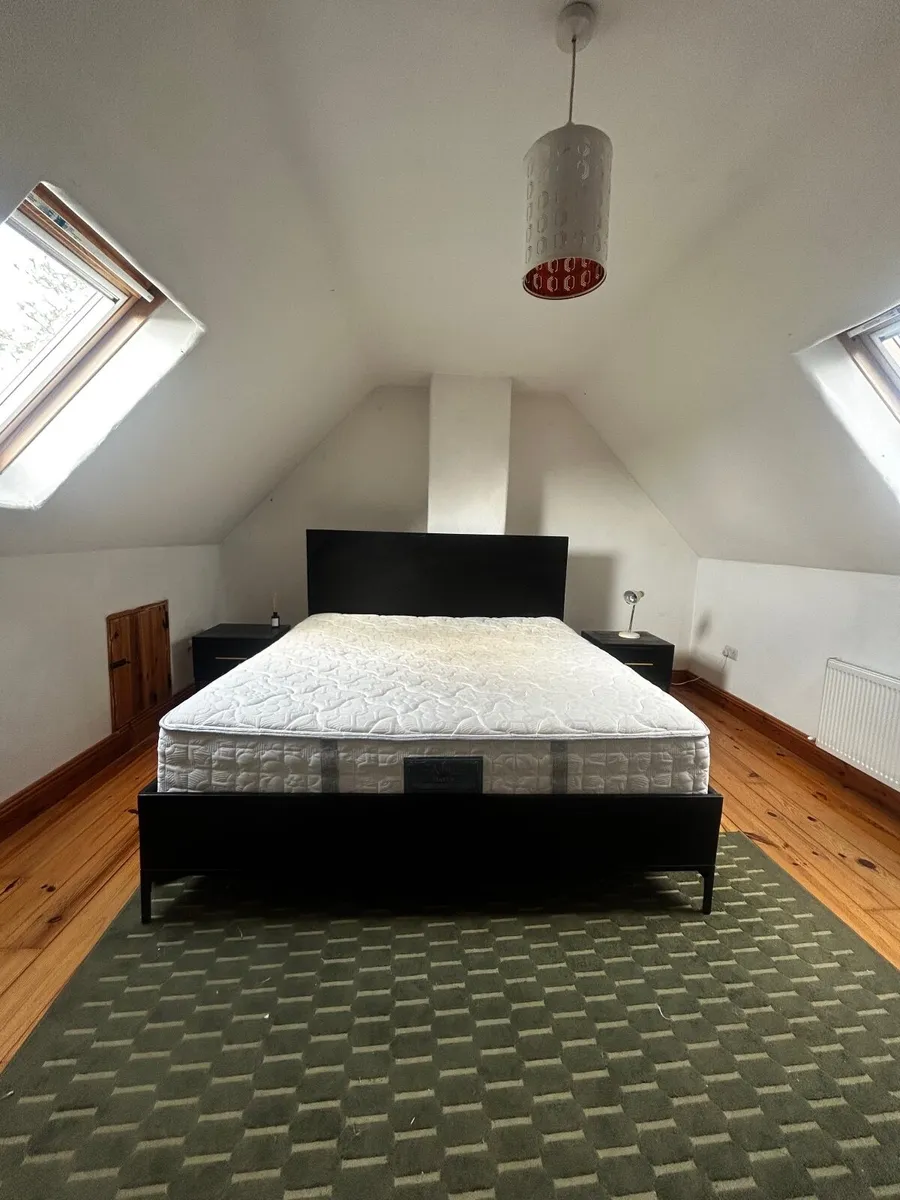 Bed - Image 1