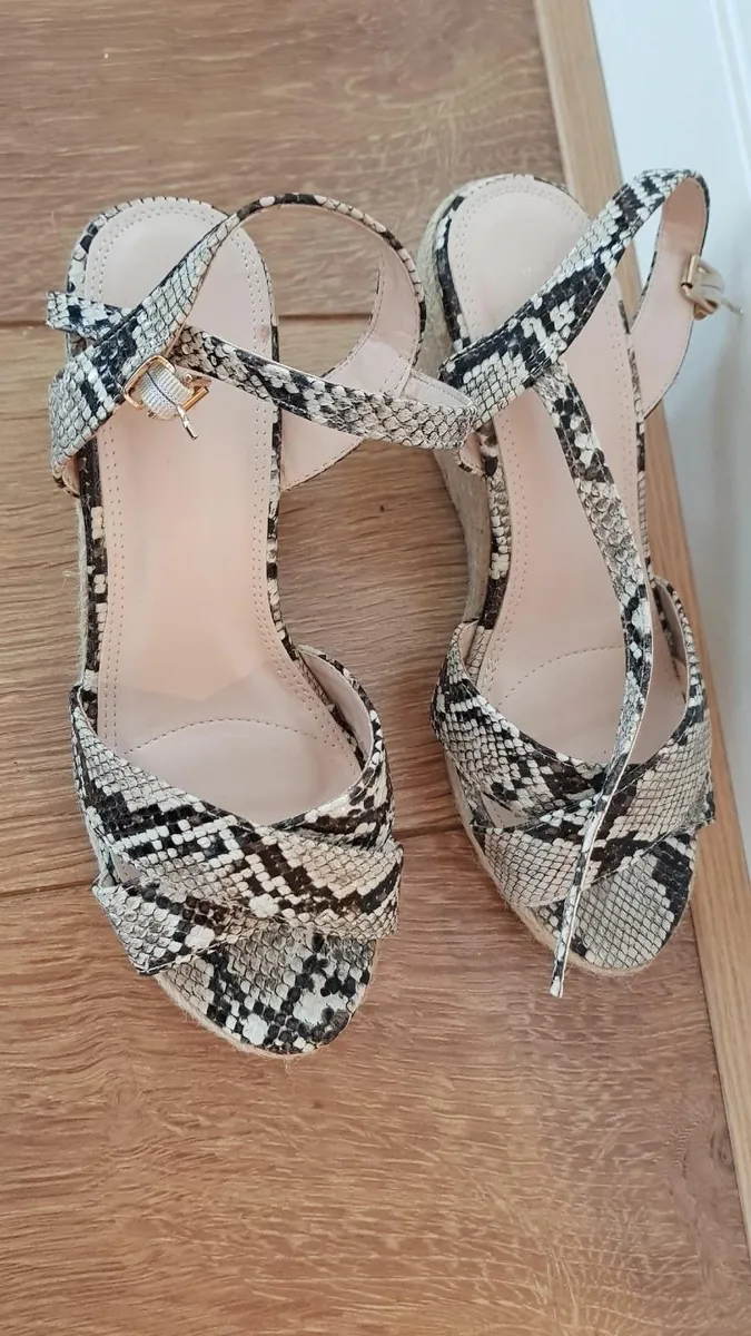 wedge sandals - Image 1