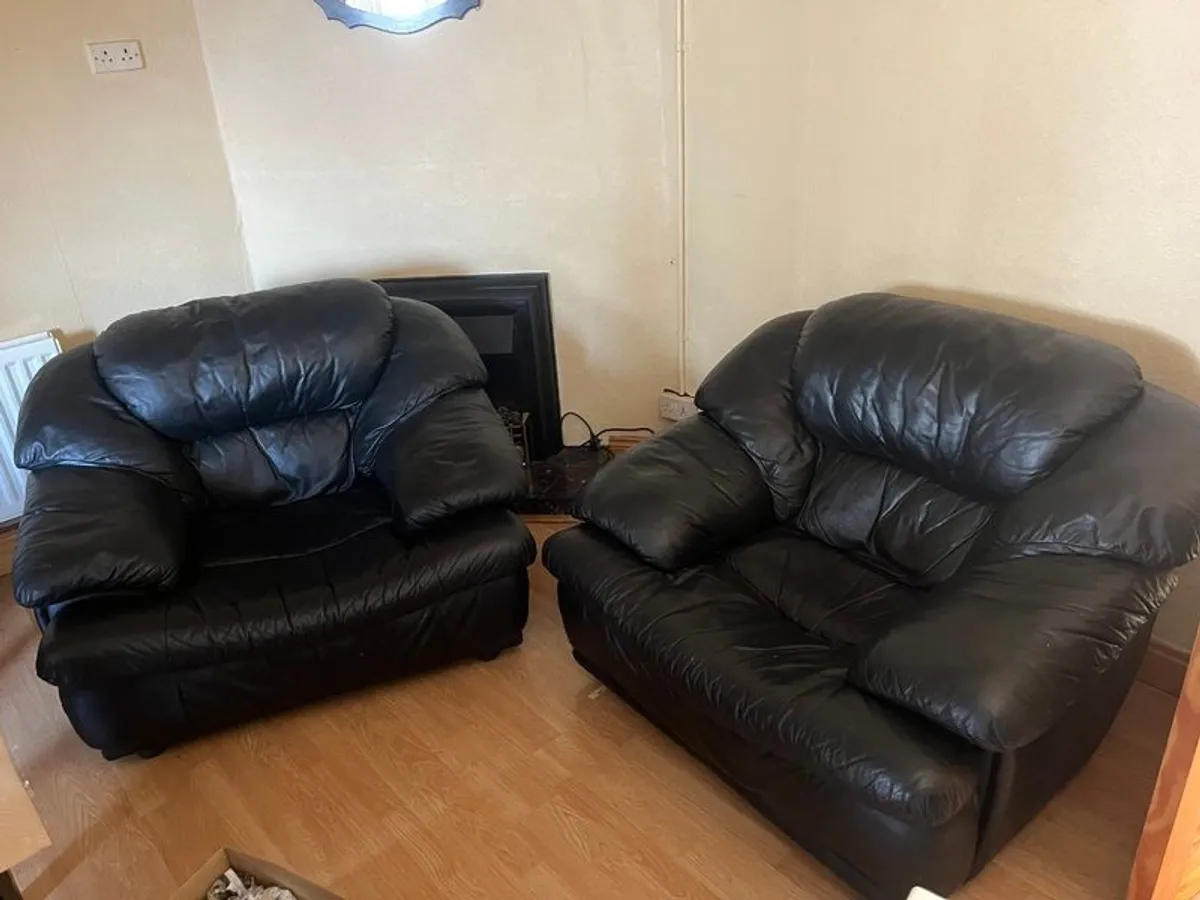 Black Leather Suite - Image 2
