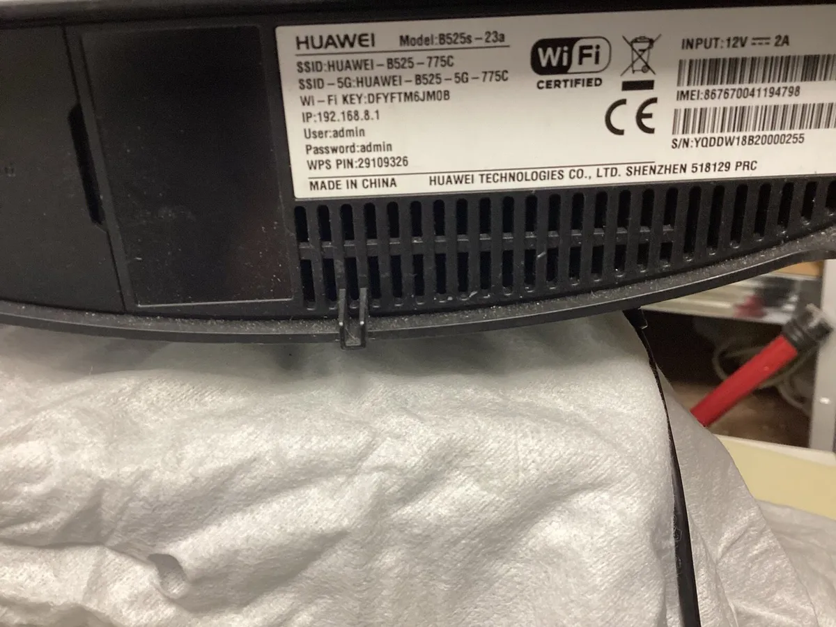 Huawei B525s-23a  router - Image 2