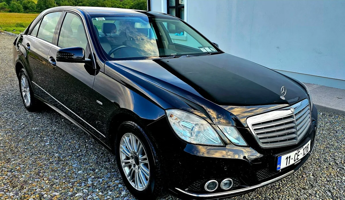 Mercedes-Benz E-Class 2011 2.0 Blue efficiency 4Dr - Image 1