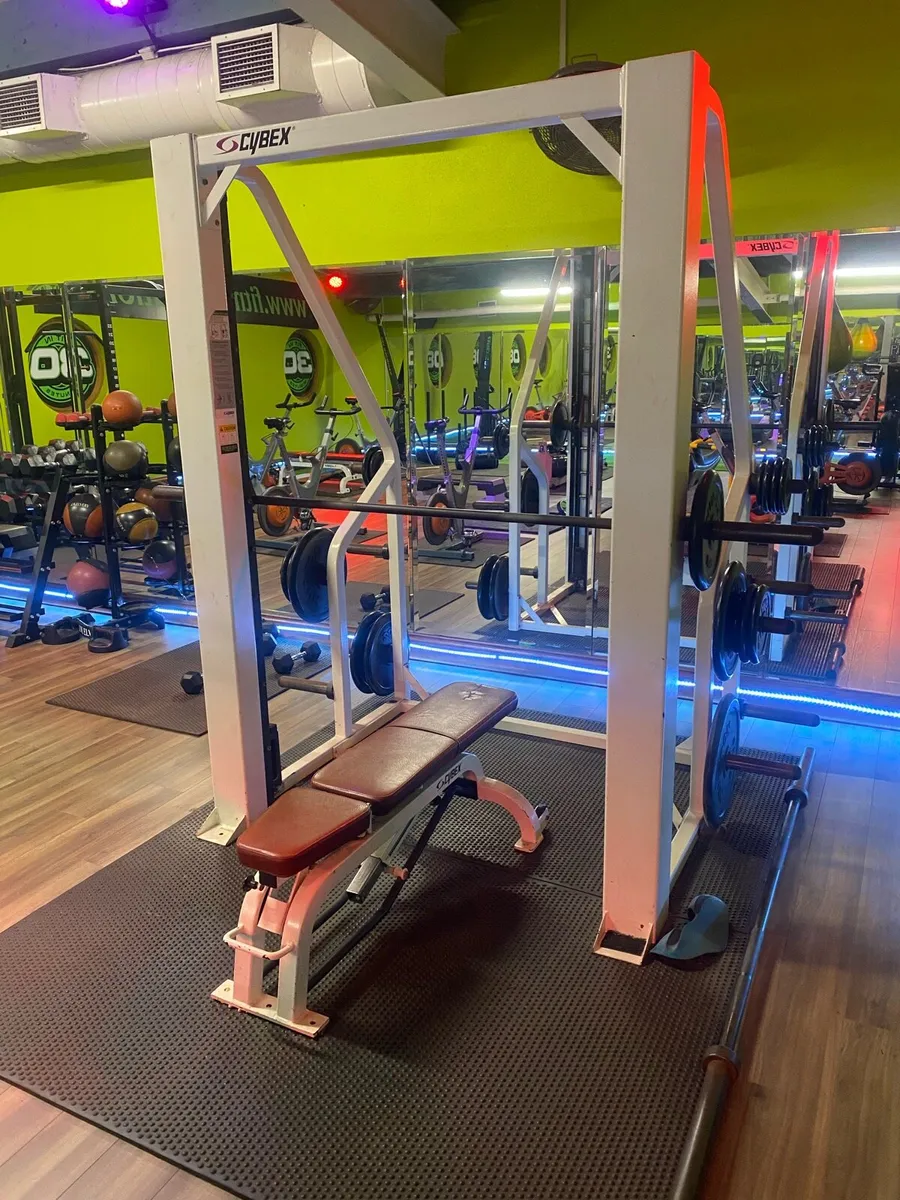 FITNESS STUDIO / GYM EQUIPMENT FOR SALE - Image 2